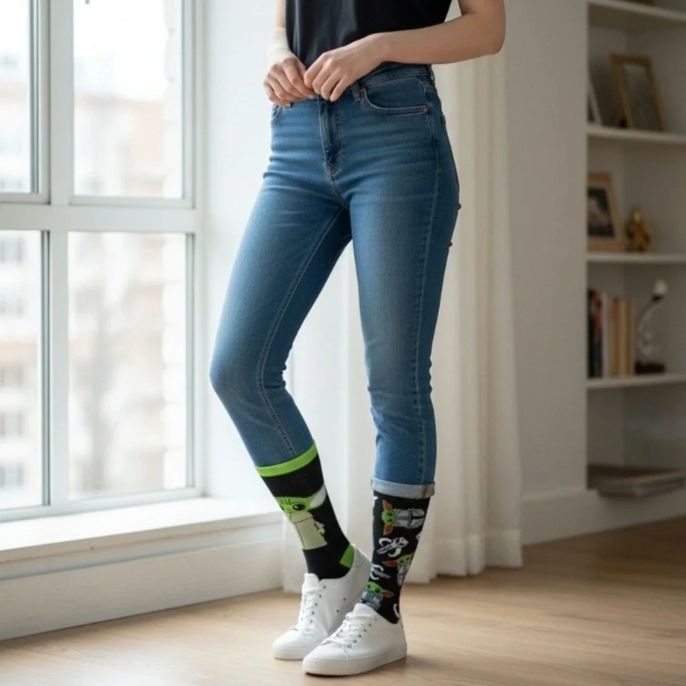 Star Wars The Mandalorian Grogu Baby Yoda Crew Socks Black Green Men‎ New